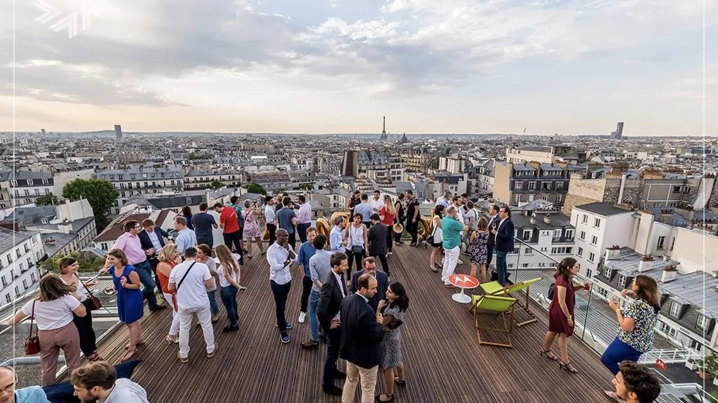 Comment réussir l'aménagement d'un rooftop pour un évènement d'entreprise ?