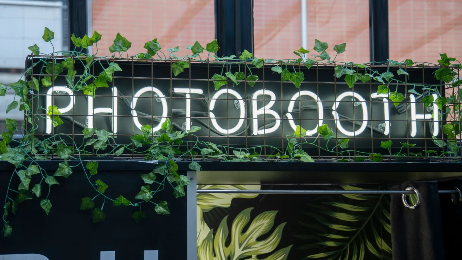Location photobooth : prix, modèles et conseils pour votre évènement