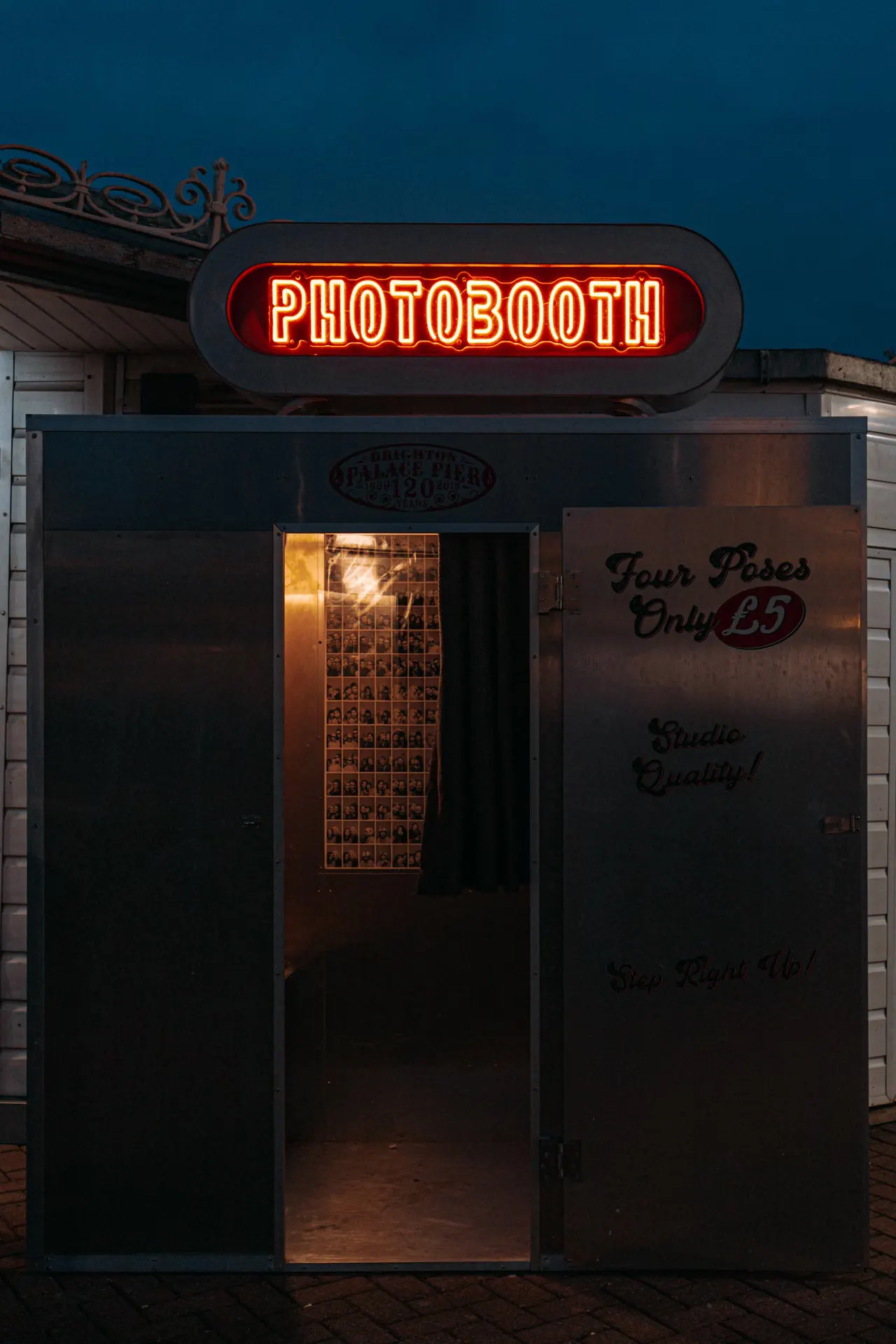 Borne photo évènementiel : Le guide ultime pour transformer vos réceptions