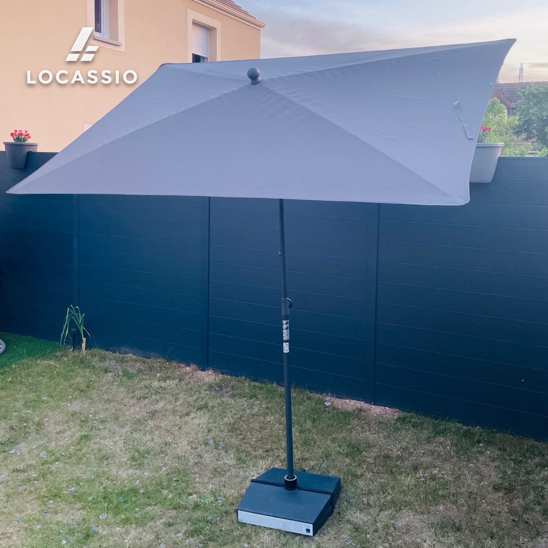 Parasol de jardin gris